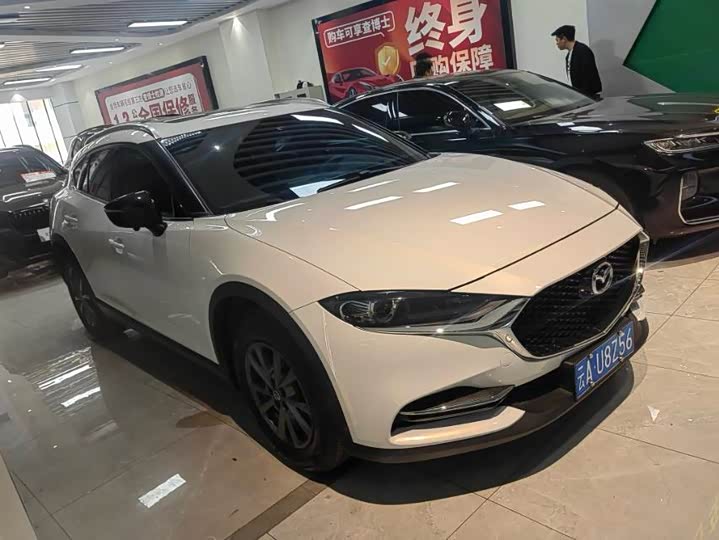 Фото 3 - Mazda CX-4