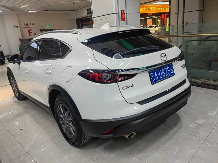 Фото 6 - Mazda CX-4
