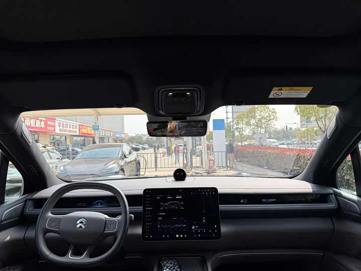 Фото 9 - Nio ES8