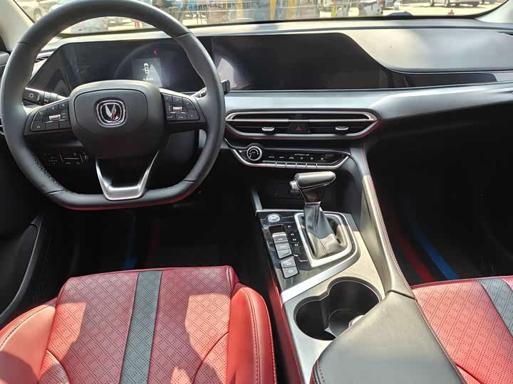 Фото 9 - Changan Eado Plus