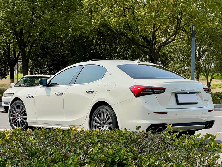 Фото 5 - Maserati Ghibli
