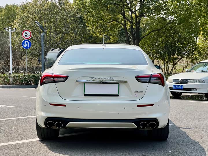 Фото 6 - Maserati Ghibli