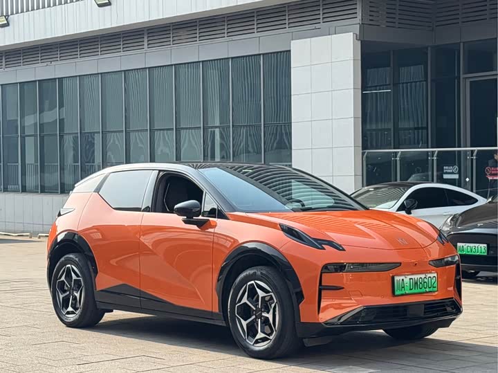 Фото 3 - Zeekr X