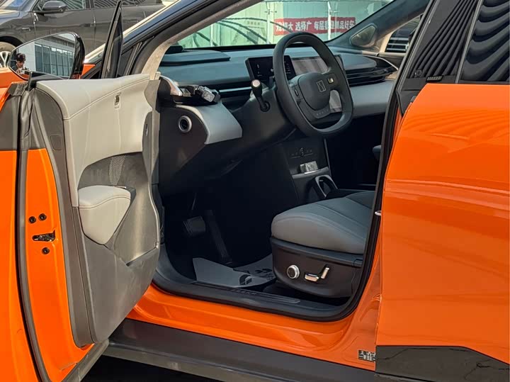 Фото 4 - Zeekr X