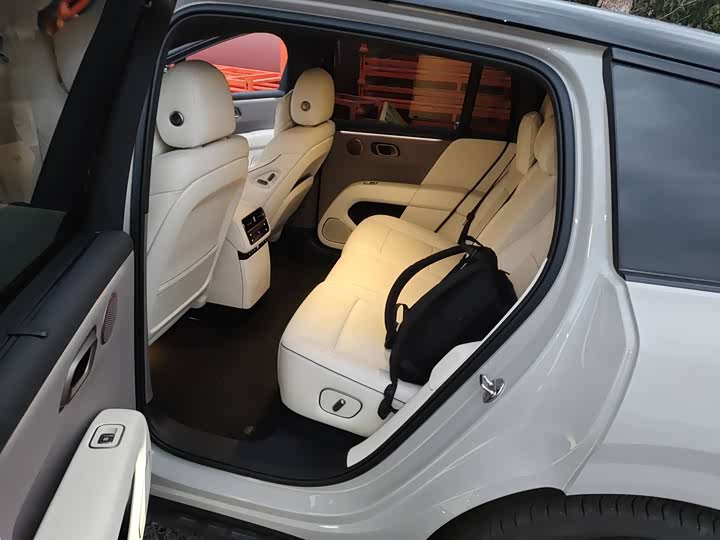 Фото 7 - LiXiang i6