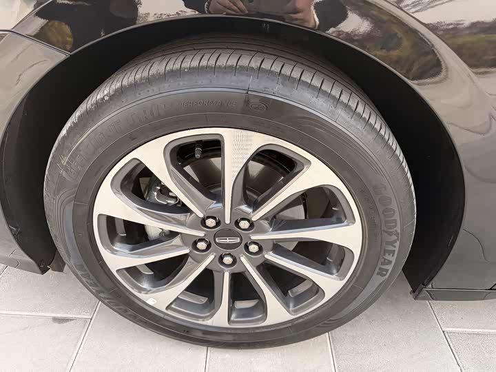 Фото 6 - Lincoln Z (Zephyr)