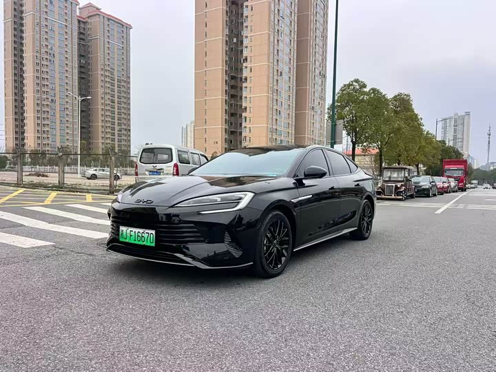 Фото 1 - BYD Seal 07 DM-i Hybrid