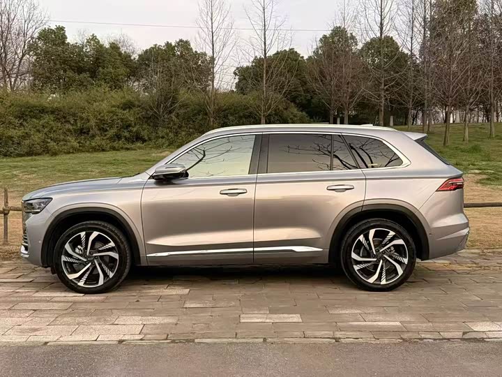 Фото 7 - Geely Monjaro