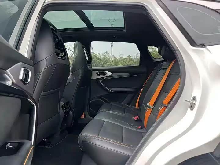 Фото 6 - MG Motor One