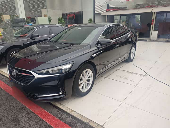 Фото 1 - Buick LaCrosse