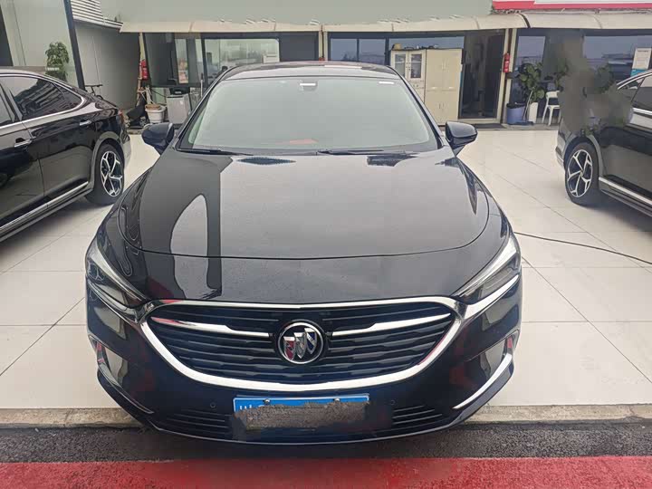 Фото 2 - Buick LaCrosse