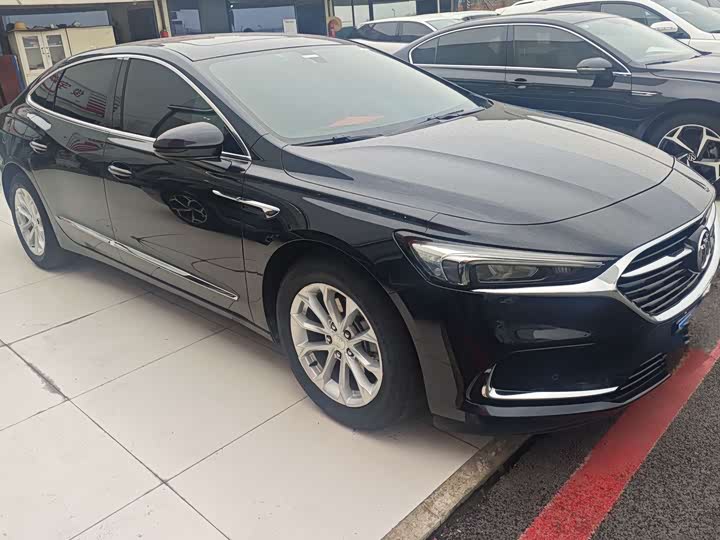 Фото 3 - Buick LaCrosse