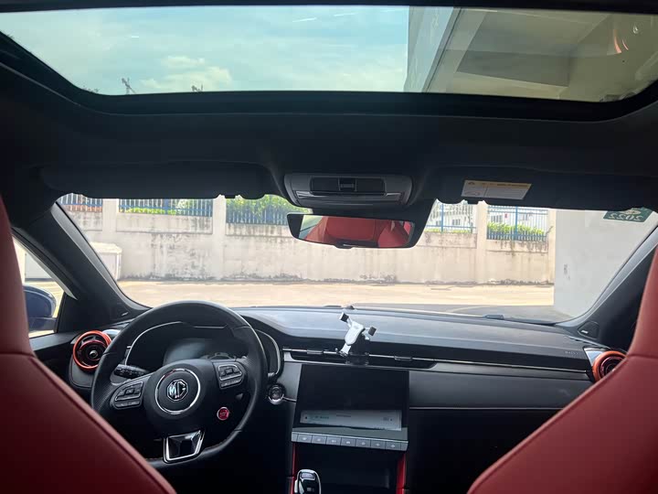 Фото 7 - MG Motor 6