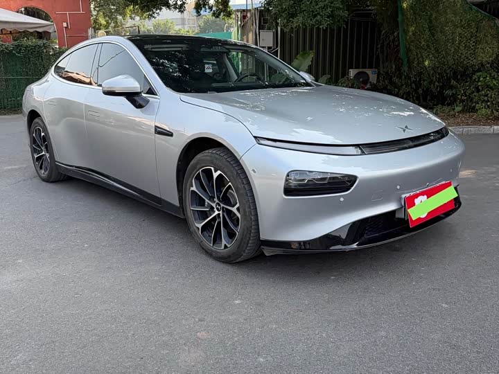 Фото 3 - XPeng P7