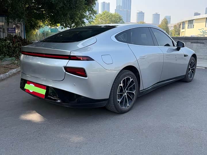 Фото 4 - XPeng P7