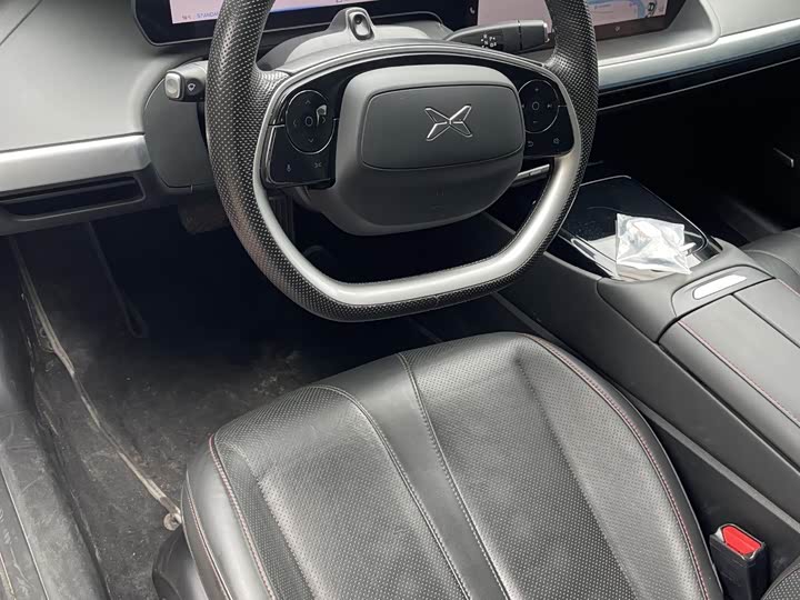 Фото 7 - XPeng P7