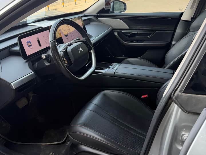 Фото 8 - XPeng P7