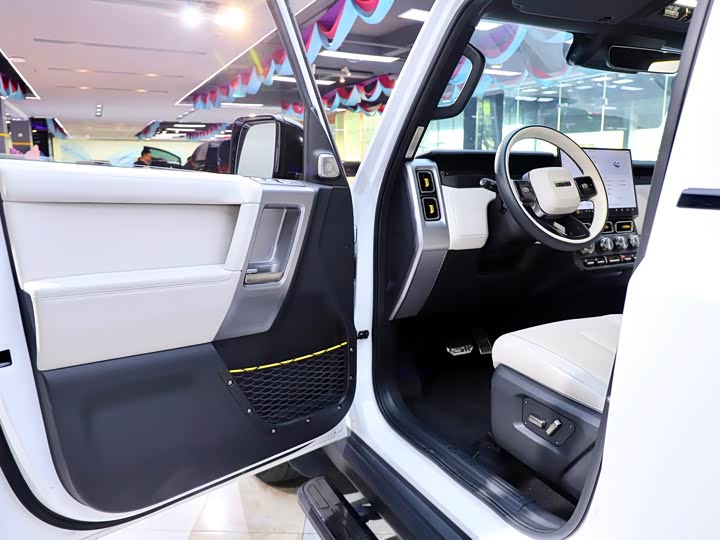 Фото 9 - Chery iCar V23