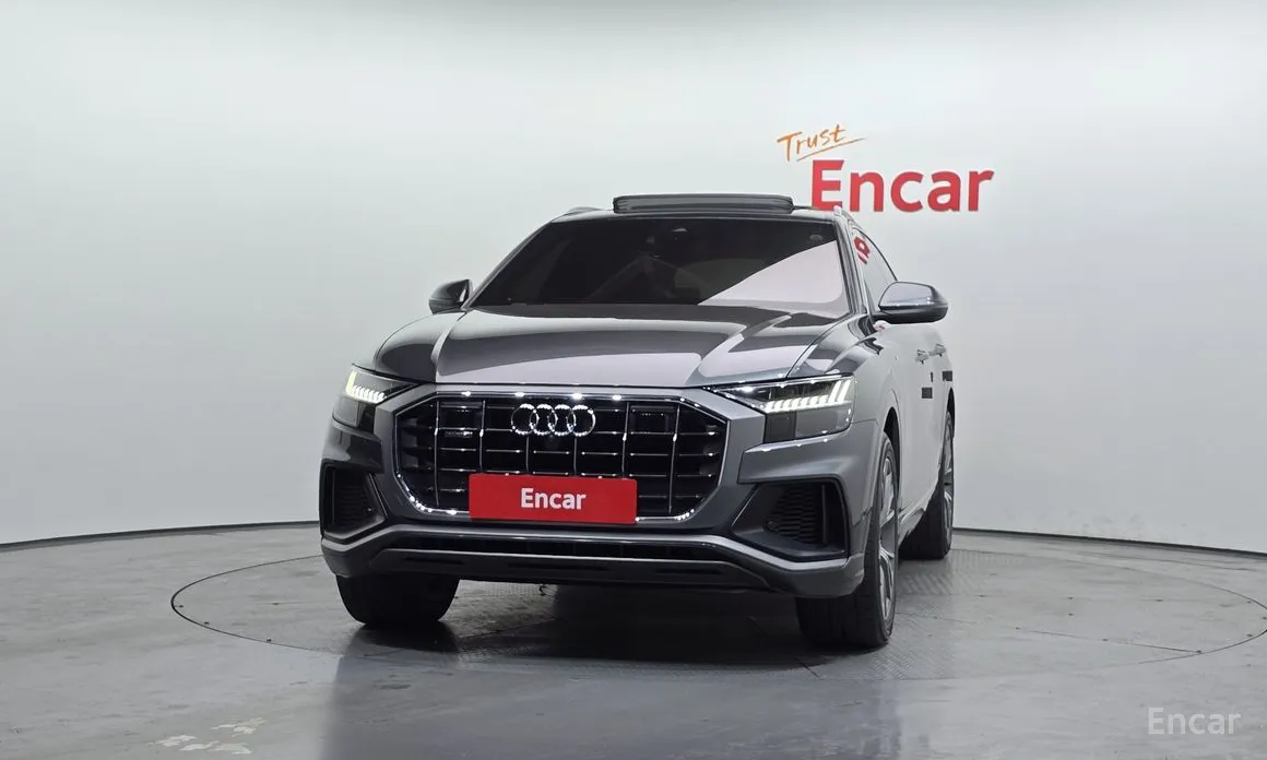 Фото 3 - Audi Q8