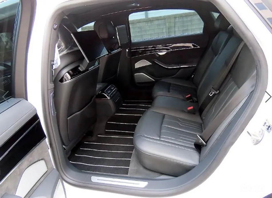 Фото 6 - Audi A8