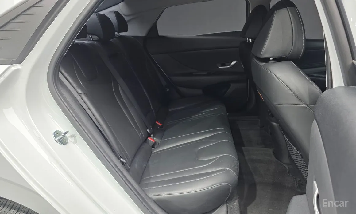 Фото 12 - Hyundai Avante