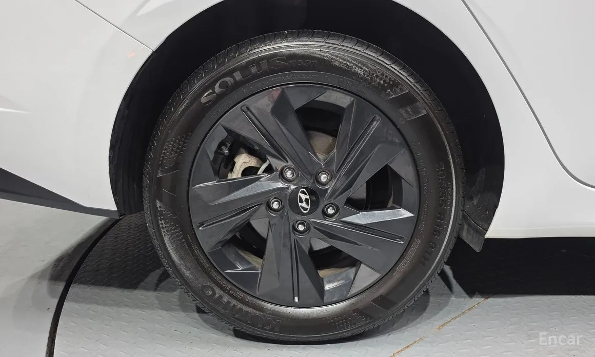 Фото 5 - Hyundai Avante