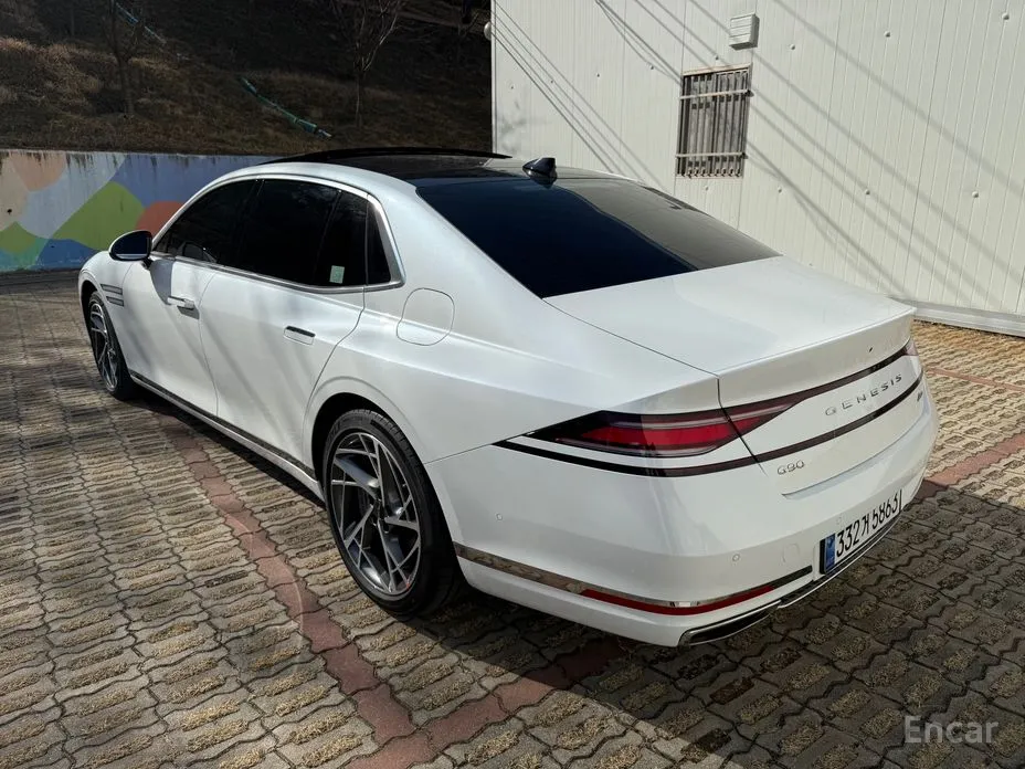 Фото 5 - Genesis G90