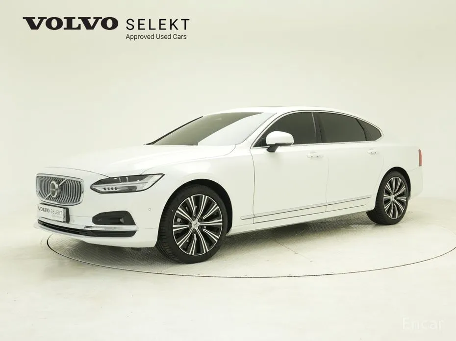 Фото 1 - Volvo S90