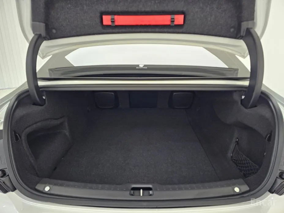 Фото 13 - Volvo S90