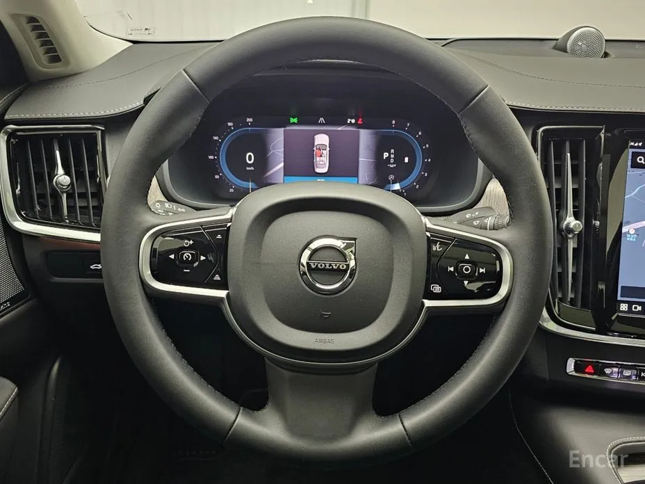 Фото 14 - Volvo S90