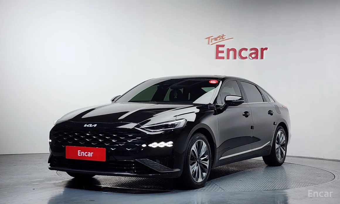 Фото 1 - Kia K8