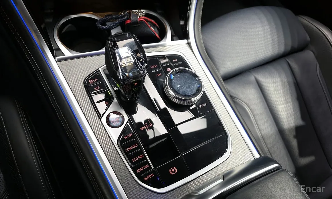 Photo 9 - BMW 8 Series