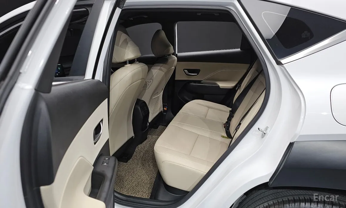 Фото 11 - Hyundai Kona