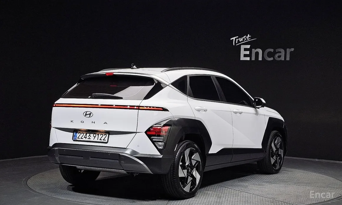 Фото 2 - Hyundai Kona