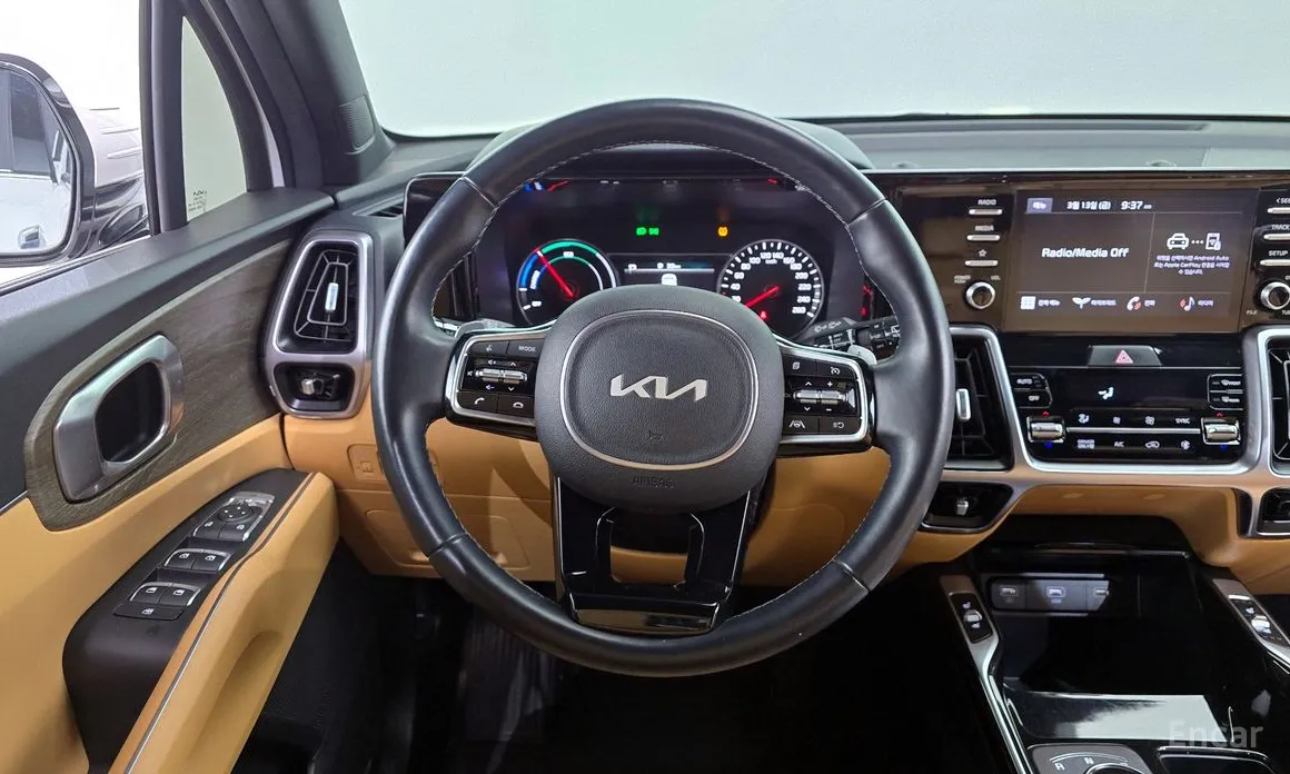 Фото 13 - Kia Sorento