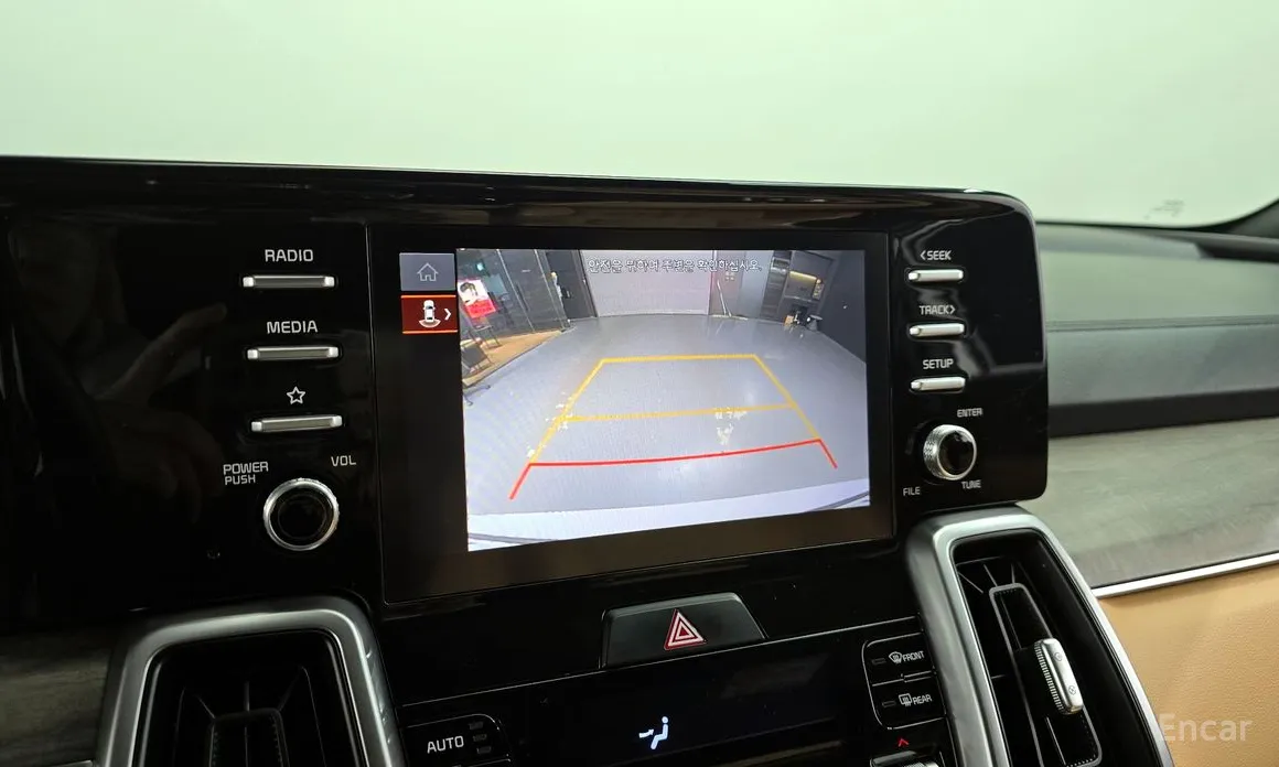 Фото 15 - Kia Sorento