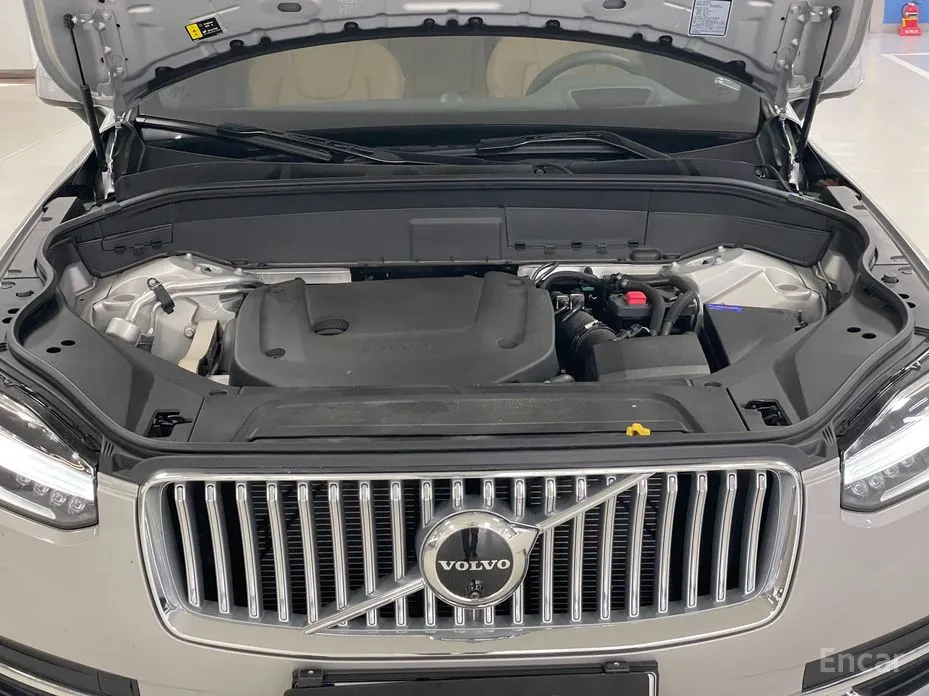 Фото 6 - Volvo XC90