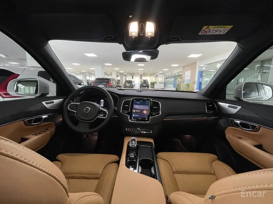 Фото 7 - Volvo XC90