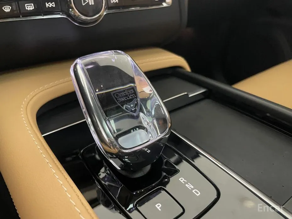 Фото 9 - Volvo XC90