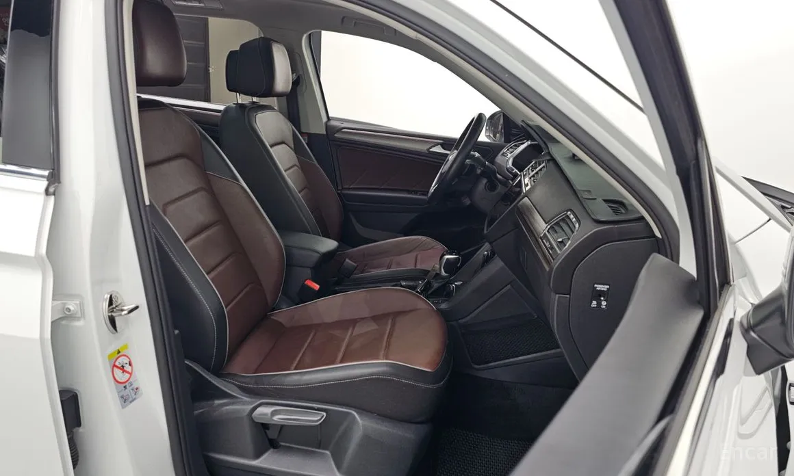 Фото 11 - Volkswagen Tiguan