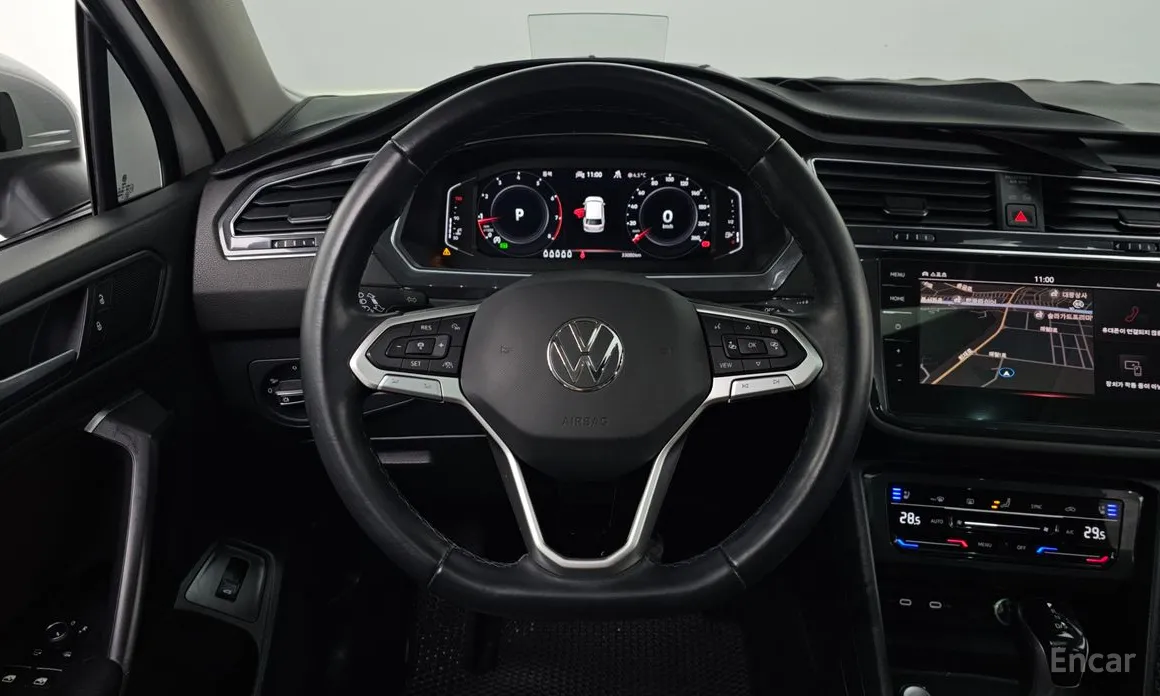 Фото 14 - Volkswagen Tiguan