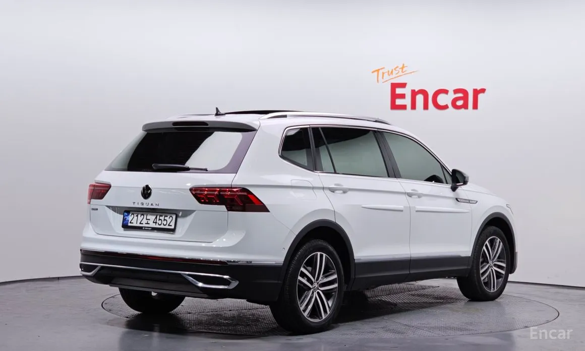 Фото 2 - Volkswagen Tiguan