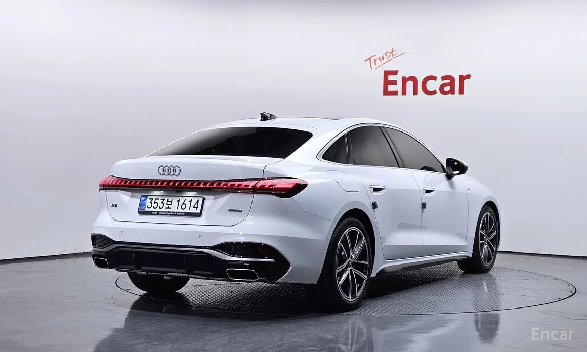 Фото 2 - Audi A5