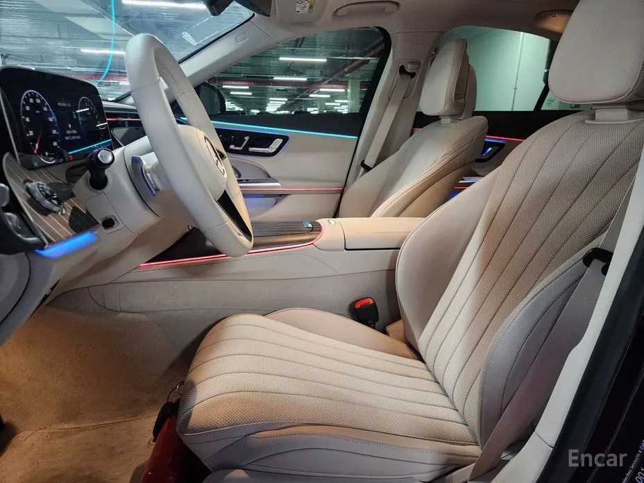 Фото 13 - Mercedes-Benz E-Class