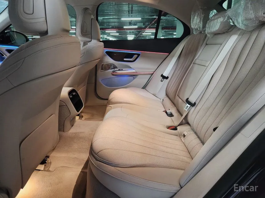 Фото 14 - Mercedes-Benz E-Class