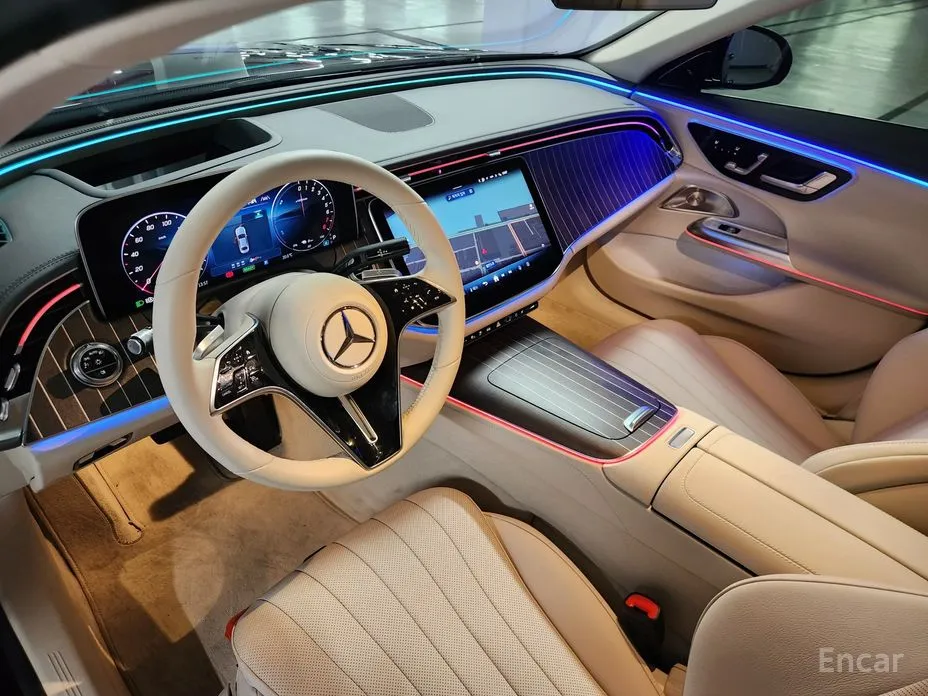 Фото 18 - Mercedes-Benz E-Class