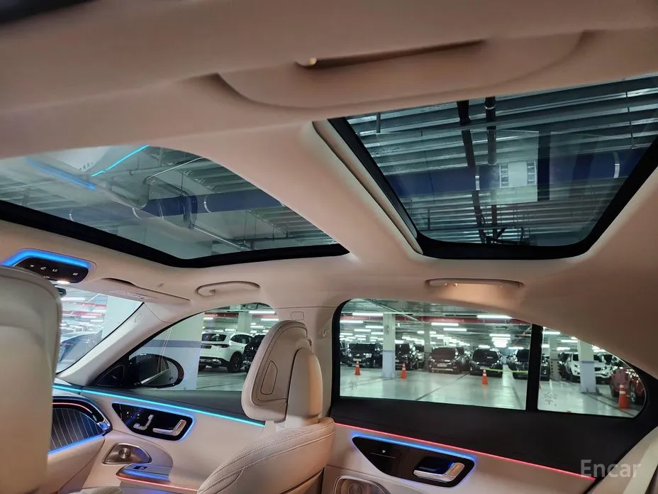 Фото 19 - Mercedes-Benz E-Class