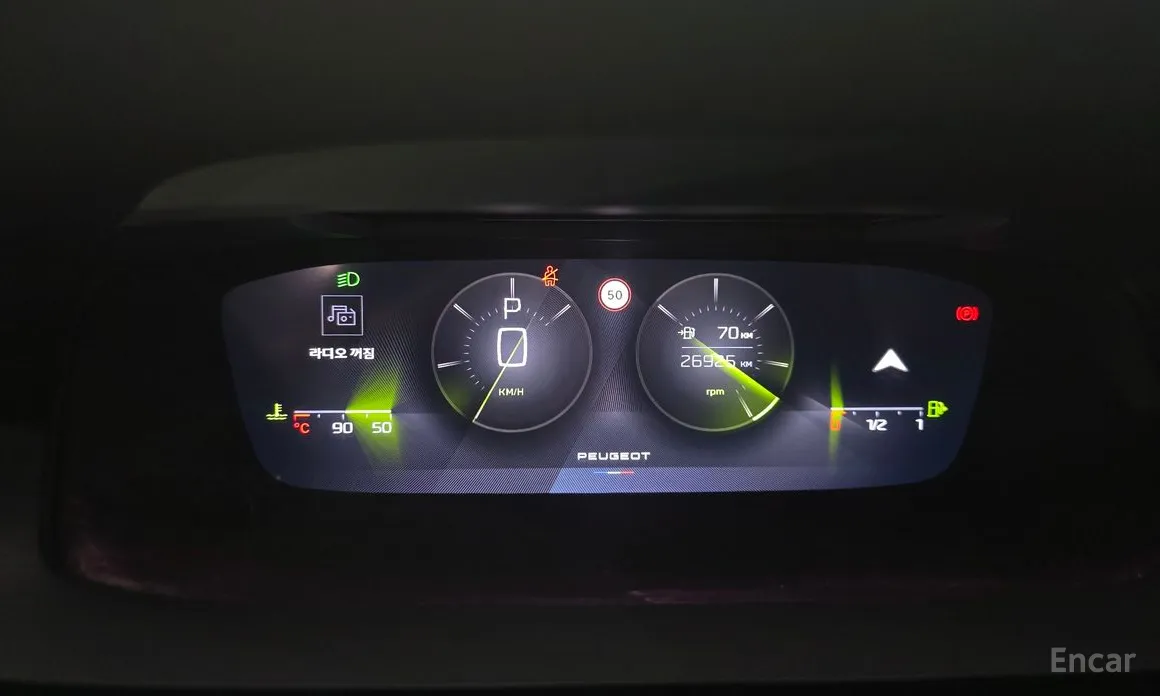 Фото 8 - Peugeot 408