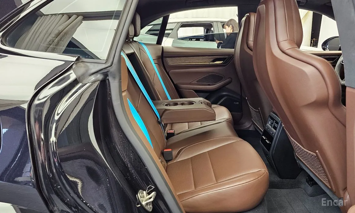 Фото 12 - Porsche Macan