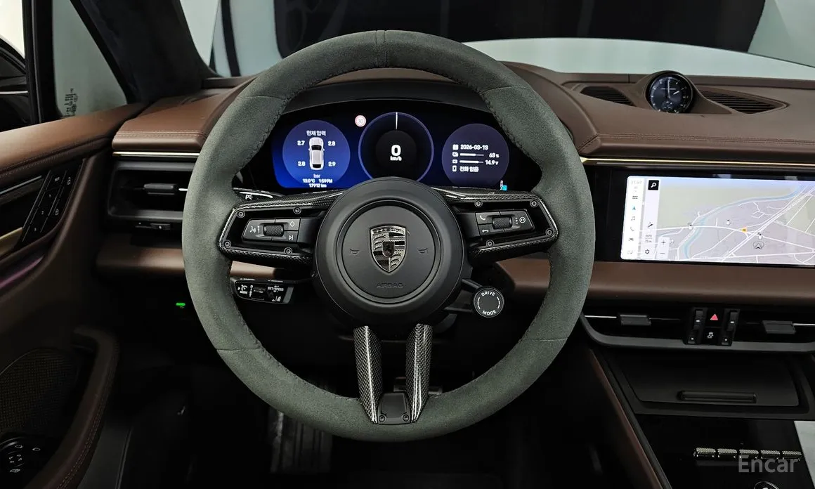 Фото 13 - Porsche Macan